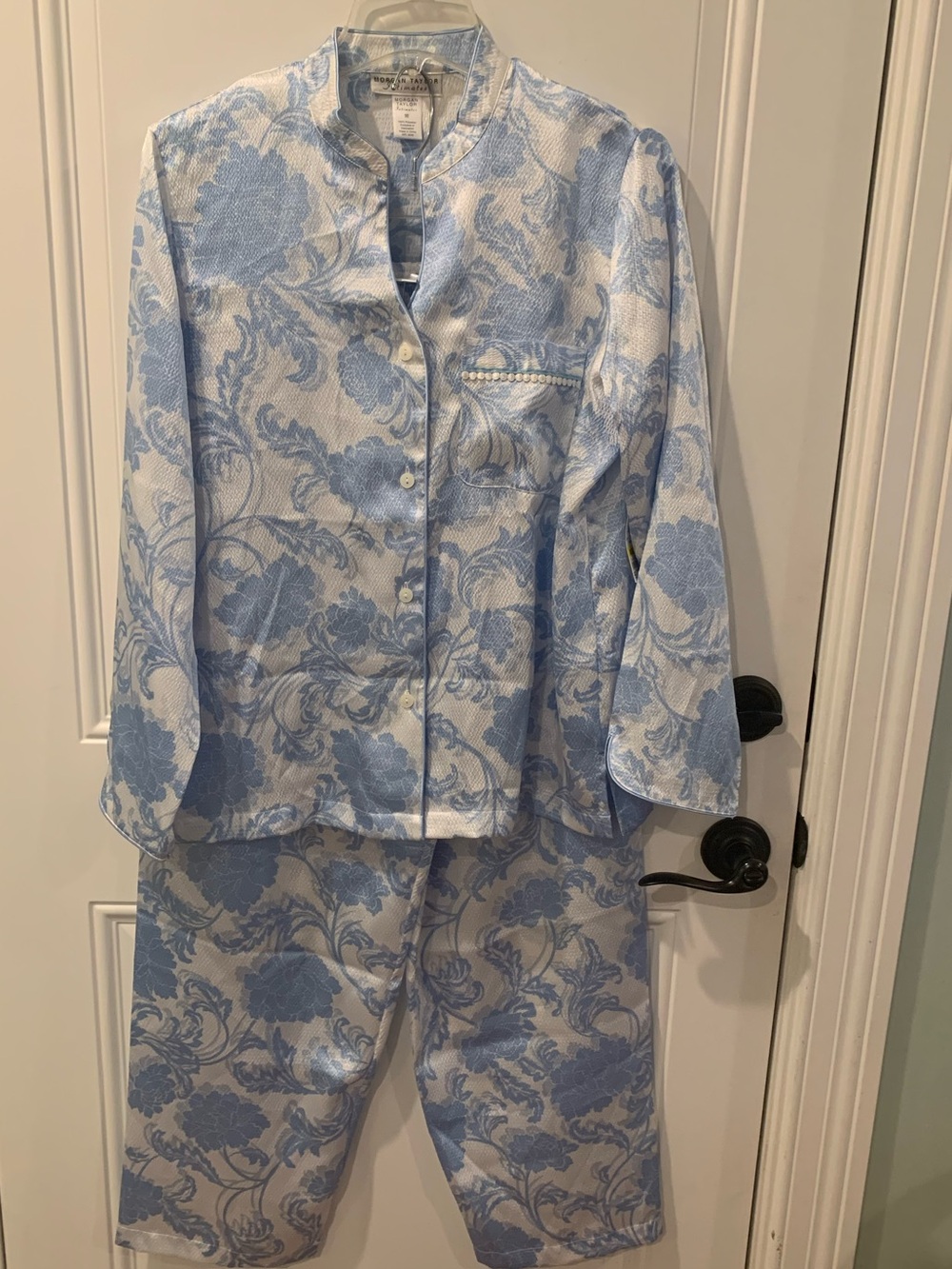 NWT - Morgan Taylor Intimates Light Blue and White Floral Women’s Pajama Set